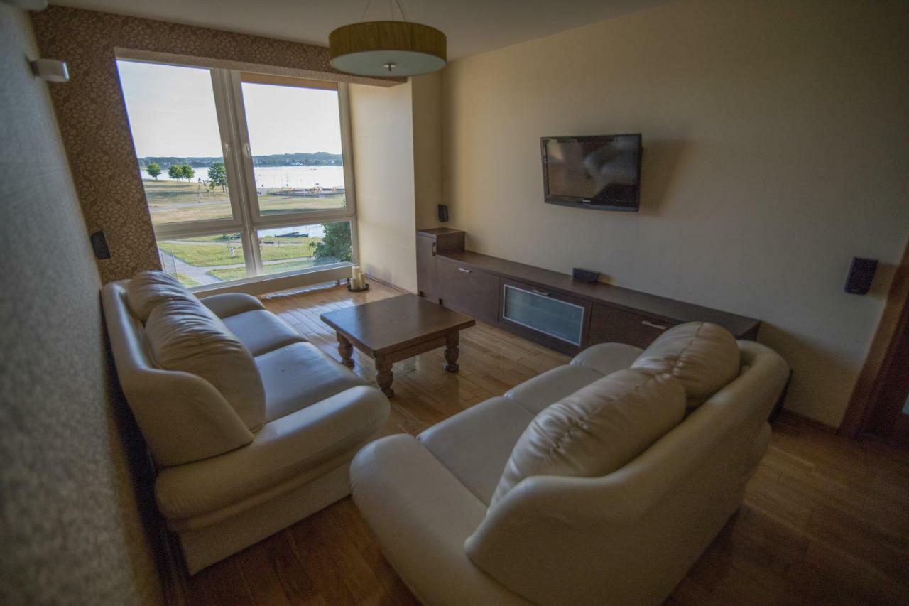 Cozy Apartment With A Wonderful Lake View Telšiai Екстериор снимка